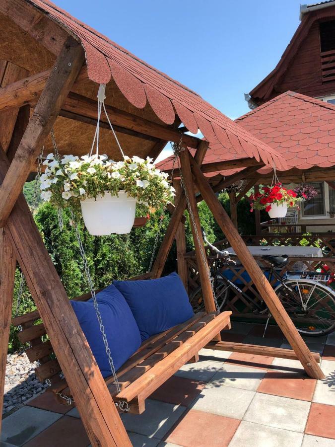 Casa Iuliana Hotell Subcetate  Eksteriør bilde